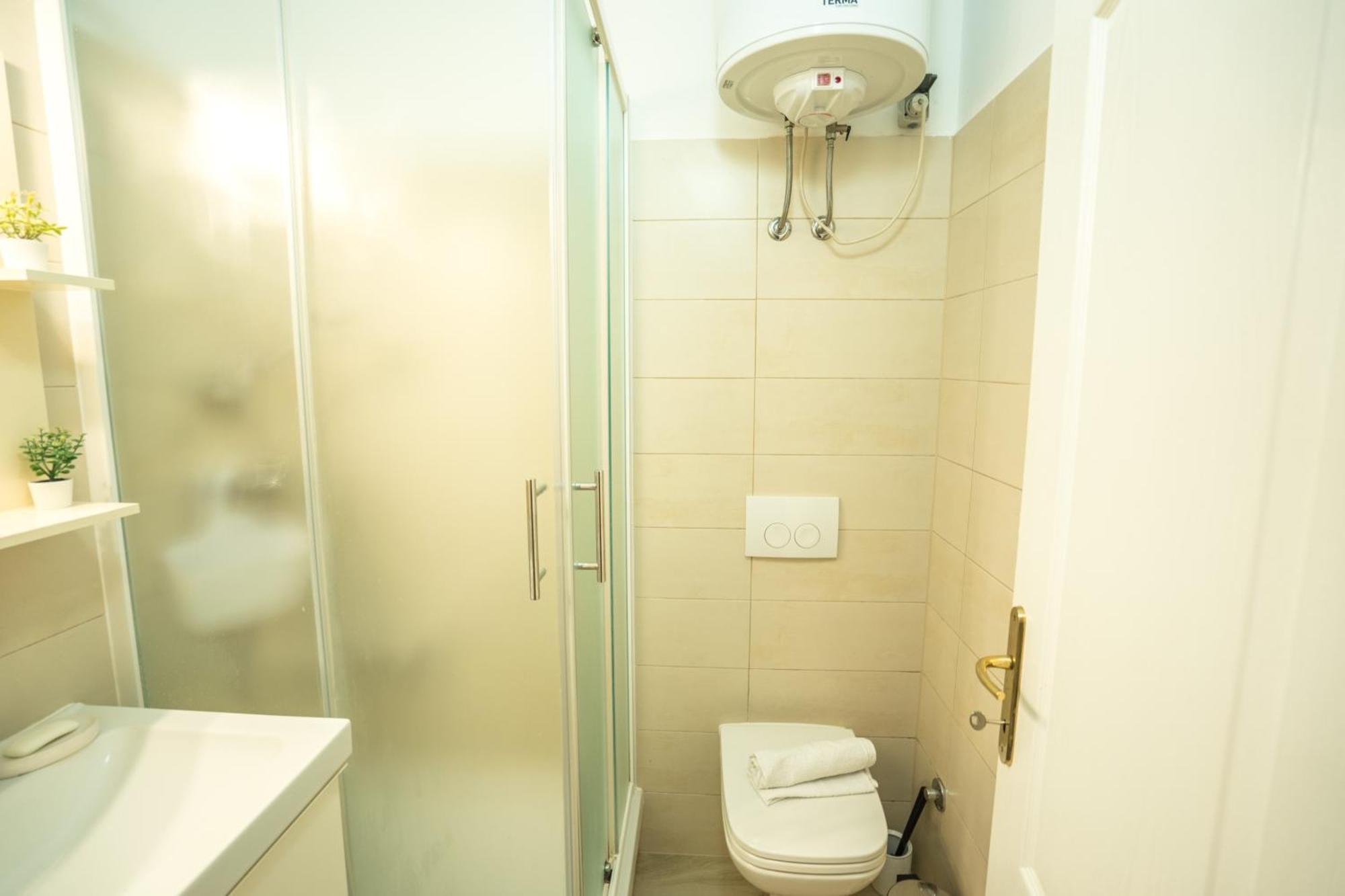 Apartman Iris Zagreb Exterior photo